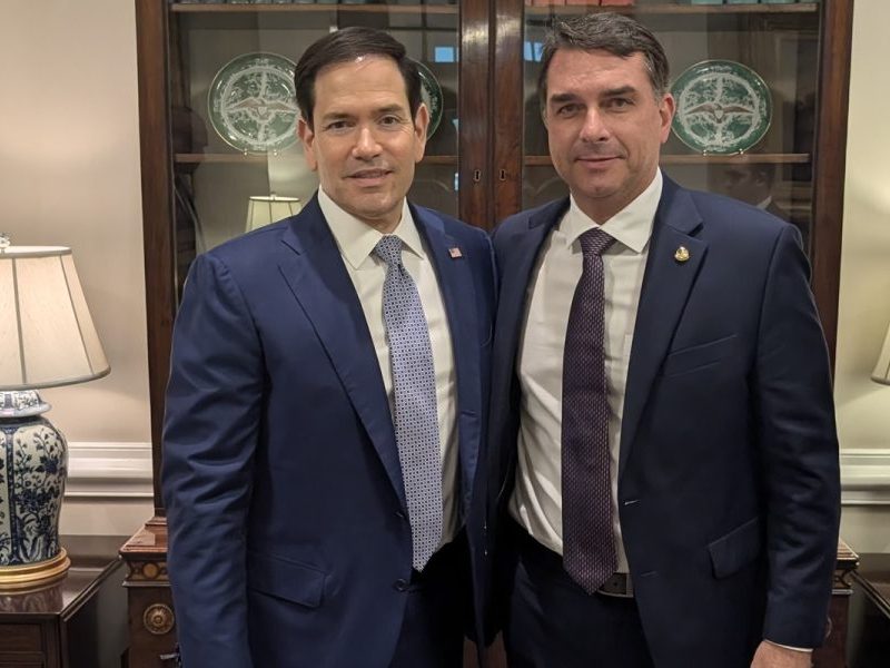 Rubio arquitetou fuga de Flávio Bolsonaro aos EUA, diz aliado de Trump