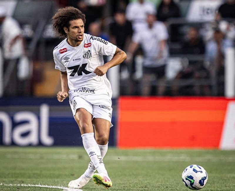 Santos tem desfalque de Willian Arão por lesão no Brasileirão