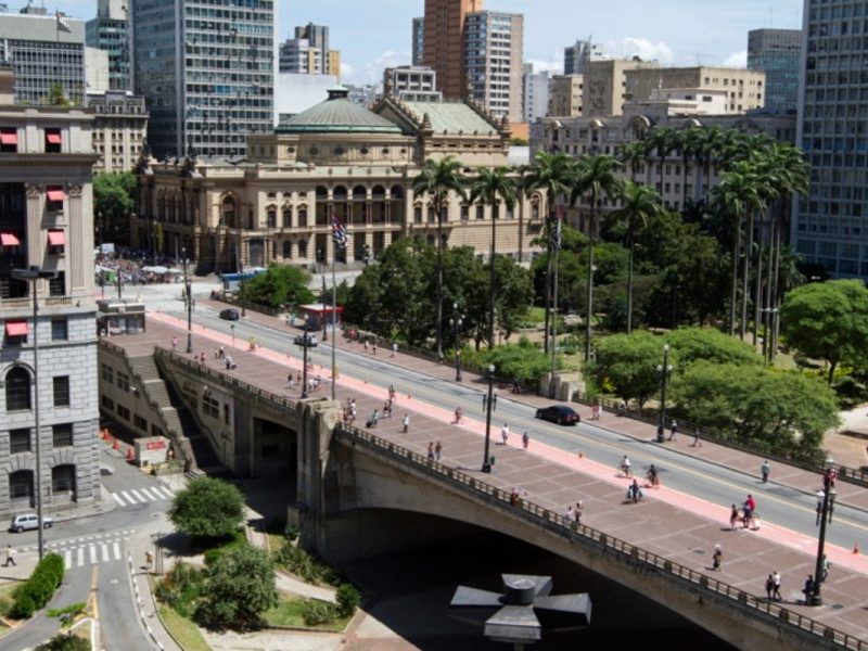 Segurança jurídica e conexões atraem investimentos para a capital paulista