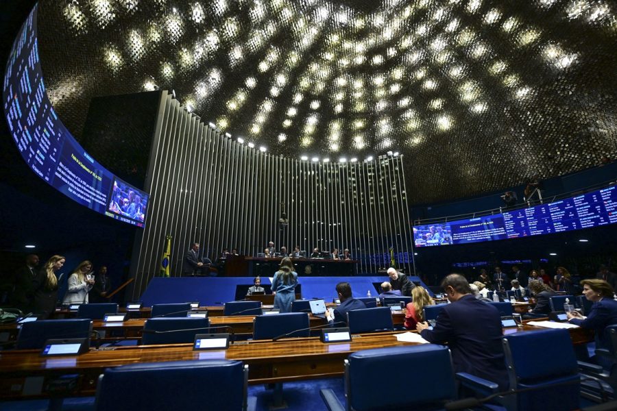 Senado aguarda próximos passos de Flávio para avaliar atuação fora do país