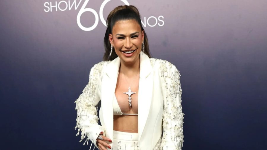 Simone Mendes revela cirurgia para retirar excesso de pele das coxas e faz desabafo sobre autoestima; assista Simone Mendes revela cirurgia para retirar excesso de pele das coxas e desabafa sobre autoestima; assista! (Foto: Globo/Manoella Mello)