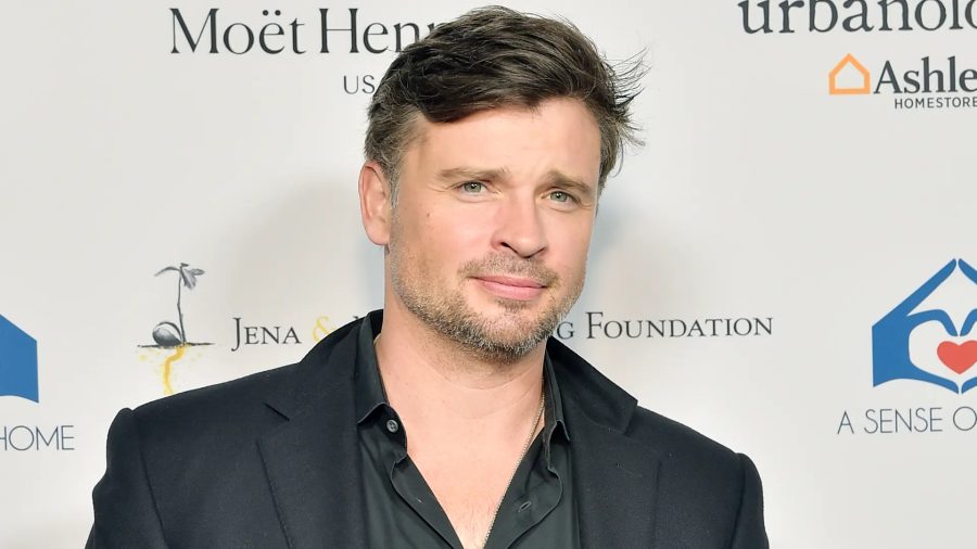 Tom Welling posta nude sem querer, viraliza e web reage: “Dá pra ver o Smallville?” Tom Welling posta nude sem querer, viraliza e web reage: “Dá pra ver o Smallville?”
