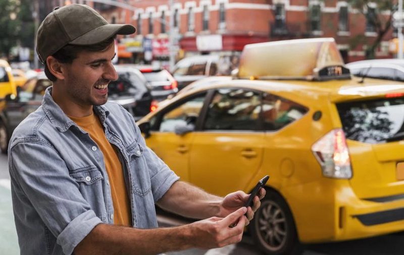 Uber amplia serviço de táxi para 12 cidades; confira lista