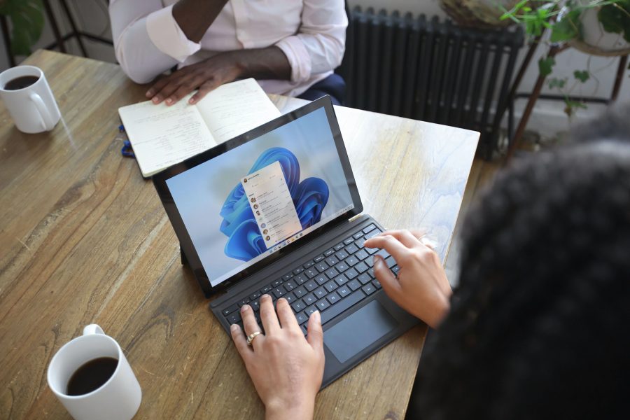 Um quarto da empresa na mira: Microsoft oferece saída a 60 mil para investir em IA