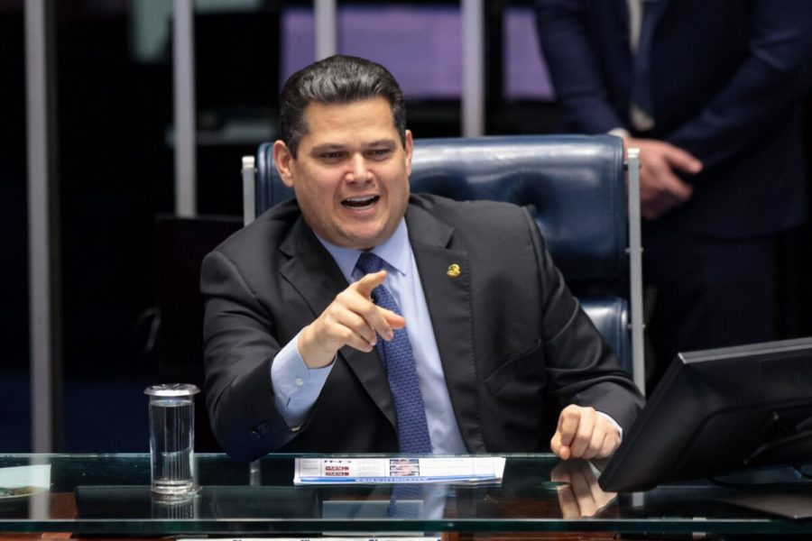 União e PP apoiam reeleição de Alcolumbre e afastam planos de Tereza