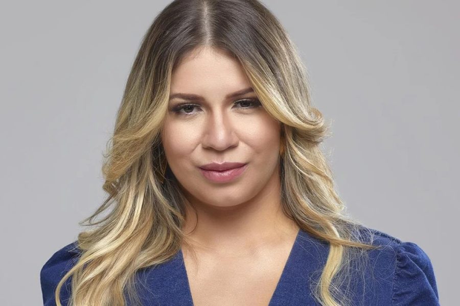 Veja fotos de Marília Mendonça de antes da fama até acidente trágico