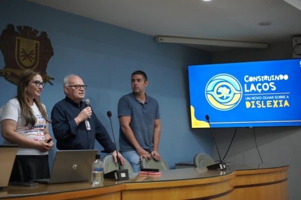 Volta Redonda capacita professores para identificar dislexia