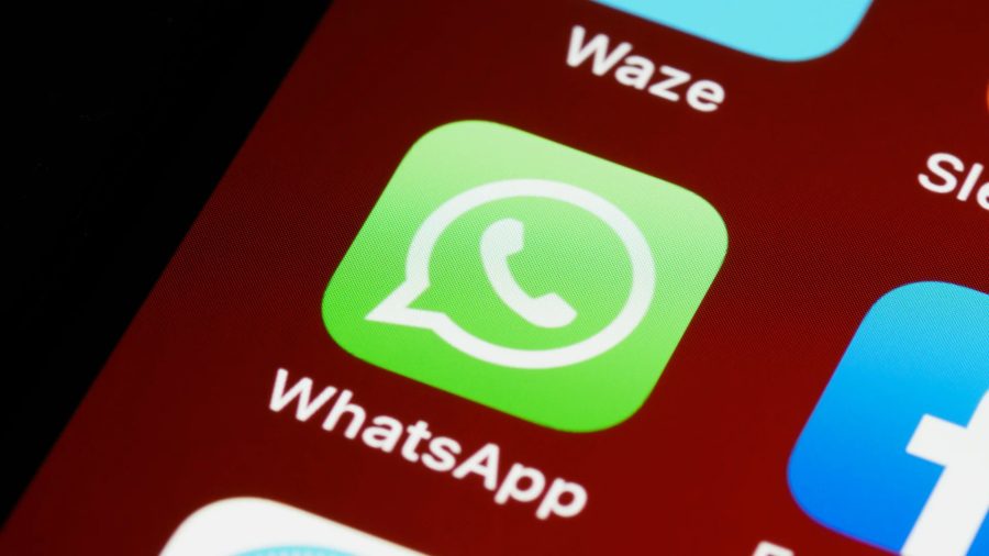 WhatsApp testa navegador interno para abrir links sem sair da conversa