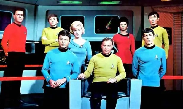 Ator de Star Trek vende pedra nos rins por R$ 377 mil