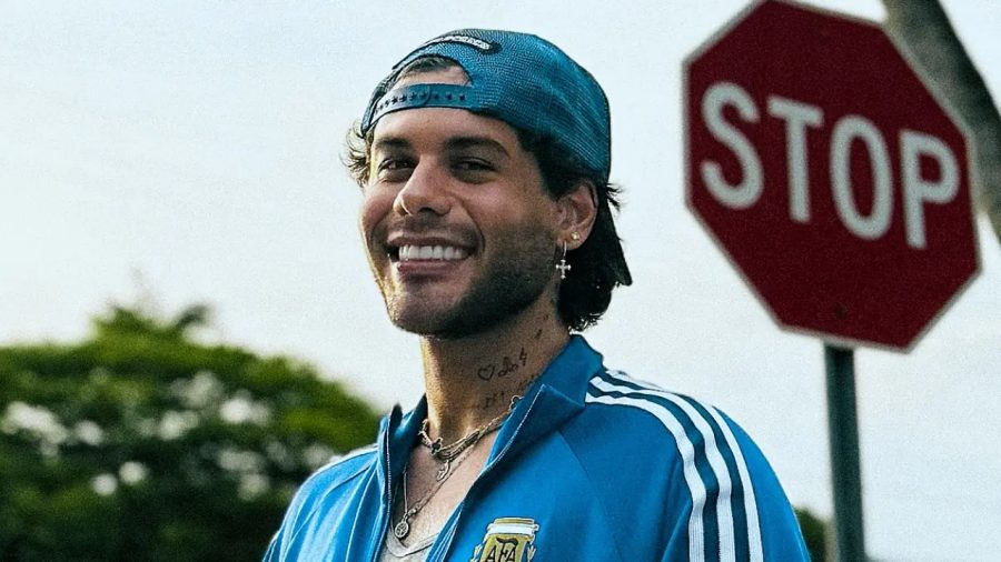 Zé Felipe revela se está solteiro e dá resposta sincera sobre engatar um romance; assista Zé Felipe revela se está solteiro e dá resposta sincera sobre engatar um romance; assista